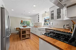 4001 Burr Oak Ln, Austin, TX 78727 - Photo 6