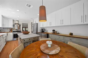 4001 Burr Oak Ln, Austin, TX 78727 - Photo 8