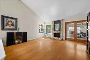 4001 Burr Oak Ln, Austin, TX 78727 - Photo 14