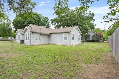 1607 N Harding Avenue, Cameron, TX 76520 - Photo 34