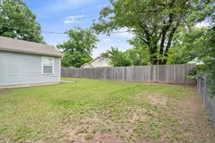 1607 N Harding Ave, Cameron, TX 76520 - Photo 36