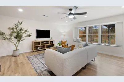 6106 Bridlington Circle, Austin, TX 78745 - Photo 10