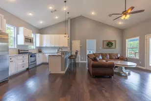 1320 Contour Dr, Burnet, TX 78611 - Photo 10