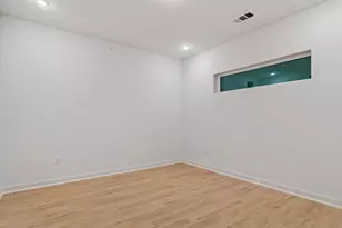 100 W Mockingbird Ln, Austin, TX 78745 - Photo 12