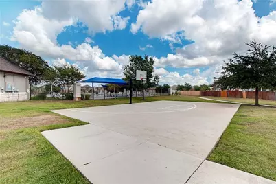 18528 Blue Pond Drive, Pflugerville, TX 78660 - Photo 32