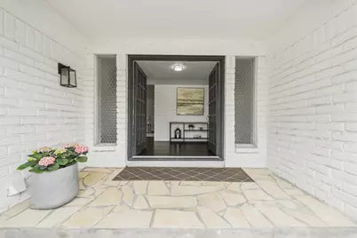 402 S Lake Creek Drive, Round Rock, TX 78681 - Photo 2