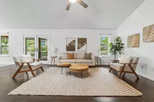 402 S Lake Creek Dr, Round Rock, TX 78681 - Photo 4