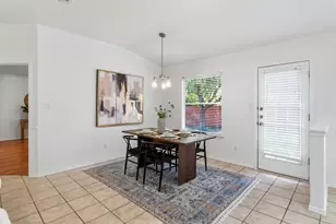 2502 Vernell Way, Round Rock, TX 78664 - Photo 8