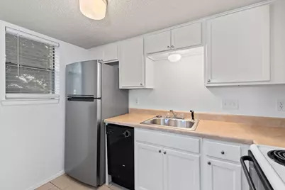 2500 Burleson Road #709, Austin, TX 78741 - Photo 8