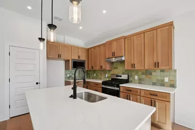 200 W 56th Street #5104, Austin, TX 78751 - Photo 12