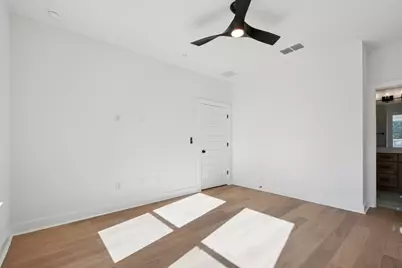 200 W 56th Street #5104, Austin, TX 78751 - Photo 18