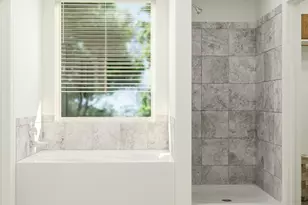 102 Donnington Dr, Hutto, TX 78634 - Photo 10