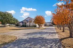 117 W Vw Dr, Georgetown, TX 78628 - Photo 1