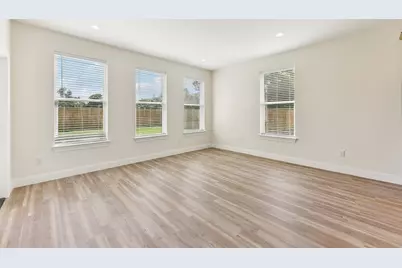 113 Callie Street, Smithville, TX 78957 - Photo 12