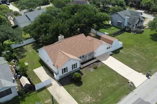203 Dunkeld Dr, Spicewood, TX 78669 - Photo 1