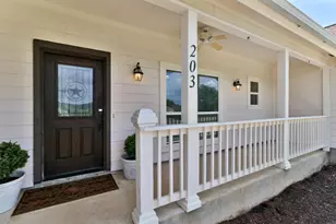 203 Dunkeld Dr, Spicewood, TX 78669 - Photo 4