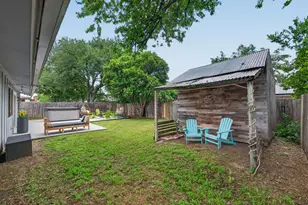2526 McGregor Dr, Austin, TX 78745 - Photo 26