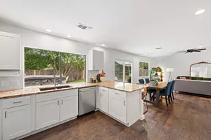 2526 McGregor Dr, Austin, TX 78745 - Photo 8