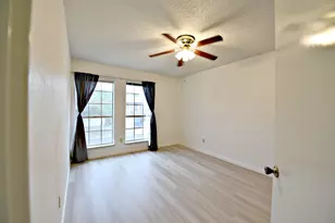 13329 Black Canyon Dr, Austin, TX 78729 - Photo 16