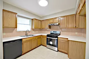 13329 Black Canyon Dr, Austin, TX 78729 - Photo 6