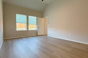 12200 Dillon Fls Dr, Austin, TX 78747 - Photo 16