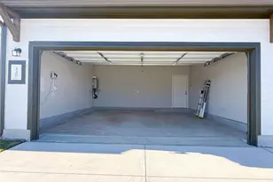 12200 Dillon Fls Dr, Austin, TX 78747 - Photo 16