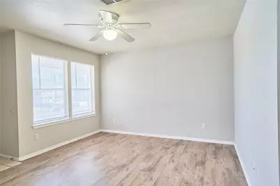 2214 Katy Lane #D, Georgetown, TX 78626 - Photo 4