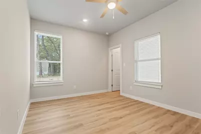 240 Shadow Oak Drive, Bastrop, TX 78602 - Photo 20