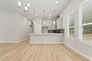 240 Shadow Oak Dr, Bastrop, TX 78602 - Photo 12