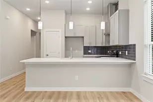 240 Shadow Oak Dr, Bastrop, TX 78602 - Photo 10