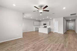 176 Wind Hl, Jarrell, TX 76537 - Photo 16