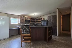 305 Thompson Ln, Dale, TX 78616 - Photo 4