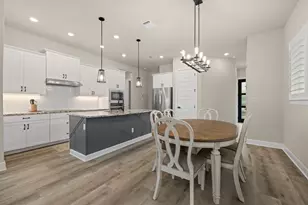 220 Monterey Oak Trl, Georgetown, TX 78628 - Photo 10