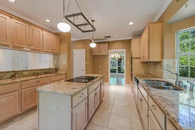 7615 Yaupon Drive, Austin, TX 78759 - Photo 10