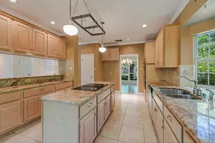 7615 Yaupon Dr, Austin, TX 78759 - Photo 10