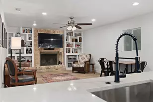 4709 York Hill Dr, Austin, TX 78723 - Photo 10