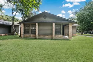 1102-1104-1106 Academy St, San Marcos, TX 78666 - Photo 2