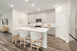 144 Sun Grv Trl, Georgetown, TX 78628 - Photo 6