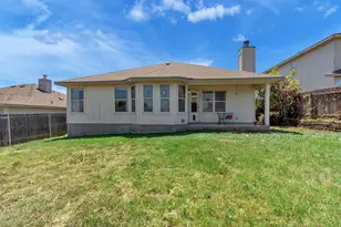 411 Estate Dr, Hutto, TX 78634 - Photo 32