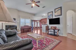 411 Estate Dr, Hutto, TX 78634 - Photo 4