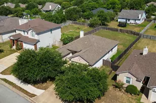 411 Estate Dr, Hutto, TX 78634 - Photo 34