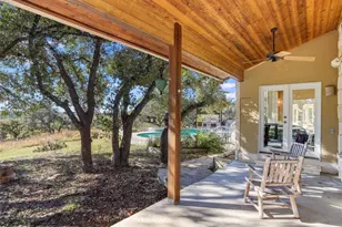 1178 Hidden Creek Dr, Dripping Springs, TX 78620 - Photo 18