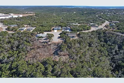 21205 Wakashan Cove, Lago Vista, TX 78645 - Photo 18