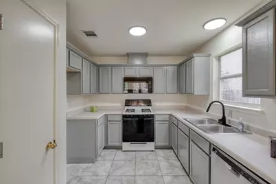 1604 Southwestern Boulevard, Georgetown, TX 78626 - Photo 12