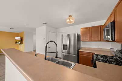 1189 Shadow Creek Boulevard, Buda, TX 78610 - Photo 8