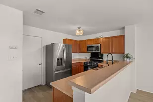 1189 Shadow Creek Blvd, Buda, TX 78610 - Photo 6