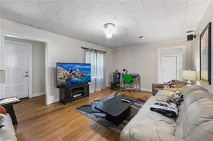 414 E Eblin St, La Grange, TX 78945 - Photo 2