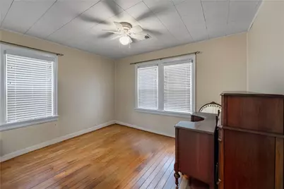 414 E Eblin Street, La Grange, TX 78945 - Photo 8