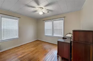 414 E Eblin St, La Grange, TX 78945 - Photo 8