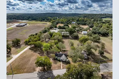 414 E Eblin Street, La Grange, TX 78945 - Photo 12